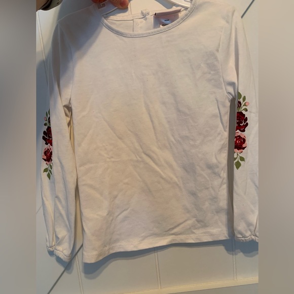 Little lass size 6 top with pink flowers and green leaves - Picture 1 of 5